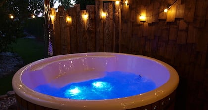 Gite AUX Champs DES Amours spa et Sauna Finlandais