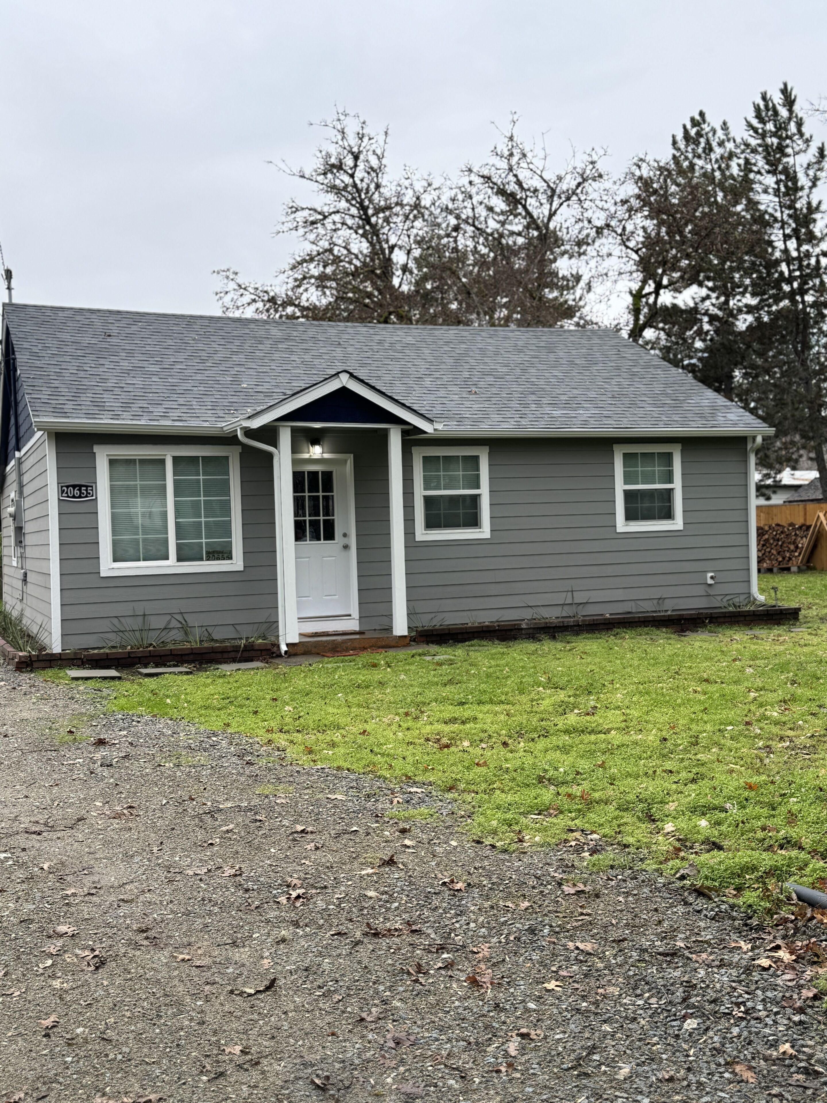 Cozy getaway located near the Rogue River and the beautiful Crater Lake