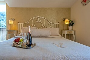 7 chambres, fer et planche à repasser, Wi-Fi gratuit, draps fournis