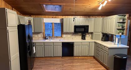 Spacious, family and pet friendly getaway in the White Mountains.