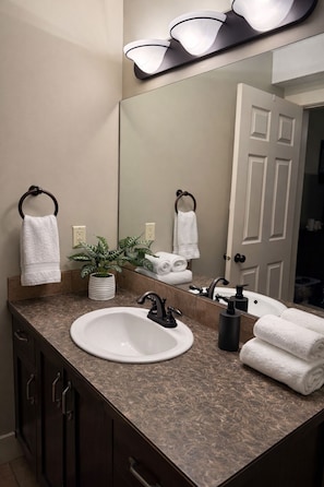 Unclassified image, 3 of 22, button