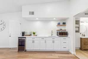 Fridge, microwave, coffee/tea maker, blender