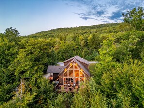 Exterior - Sleeps 16+ Hot Tub with Mountain View - 3Min to Sunday River Ski - Game Room

 (Newry)