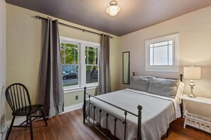 4 Schlafzimmer, Bügeleisen/Bügelbrett, kostenloses WLAN, Bettwäsche