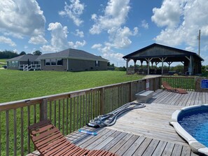 Outdoor banquet area - Sweet Victory Bed and Breakfast (Stanford)