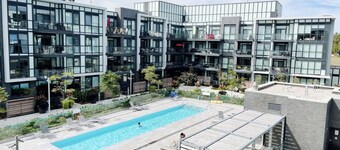 Paradise Retreat at Friday Harbour: Contemporary 1-Bedroom Condo!