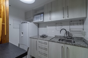 Monolocale, fumatori