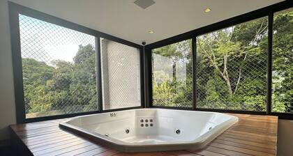 Mans o 6 Suites Riviera