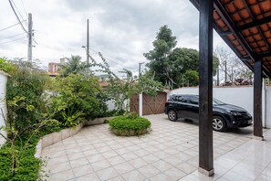 Mặt tiền nơi lưu trú