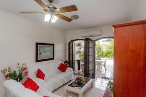 Biệt thự | Phòng khách | TV màn hình phẳng