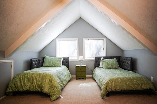 Pine Mountain Club Chalets - Offlake Three Bedroom #54 - Non-pet Friendly