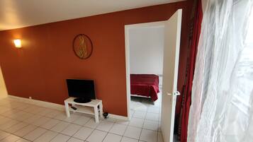 1 bedroom, iron/ironing board, travel crib, bed sheets