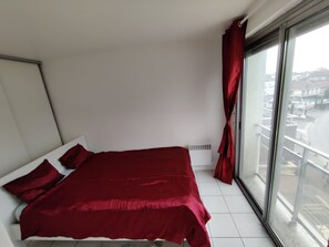 1 bedroom, iron/ironing board, travel crib, bed sheets