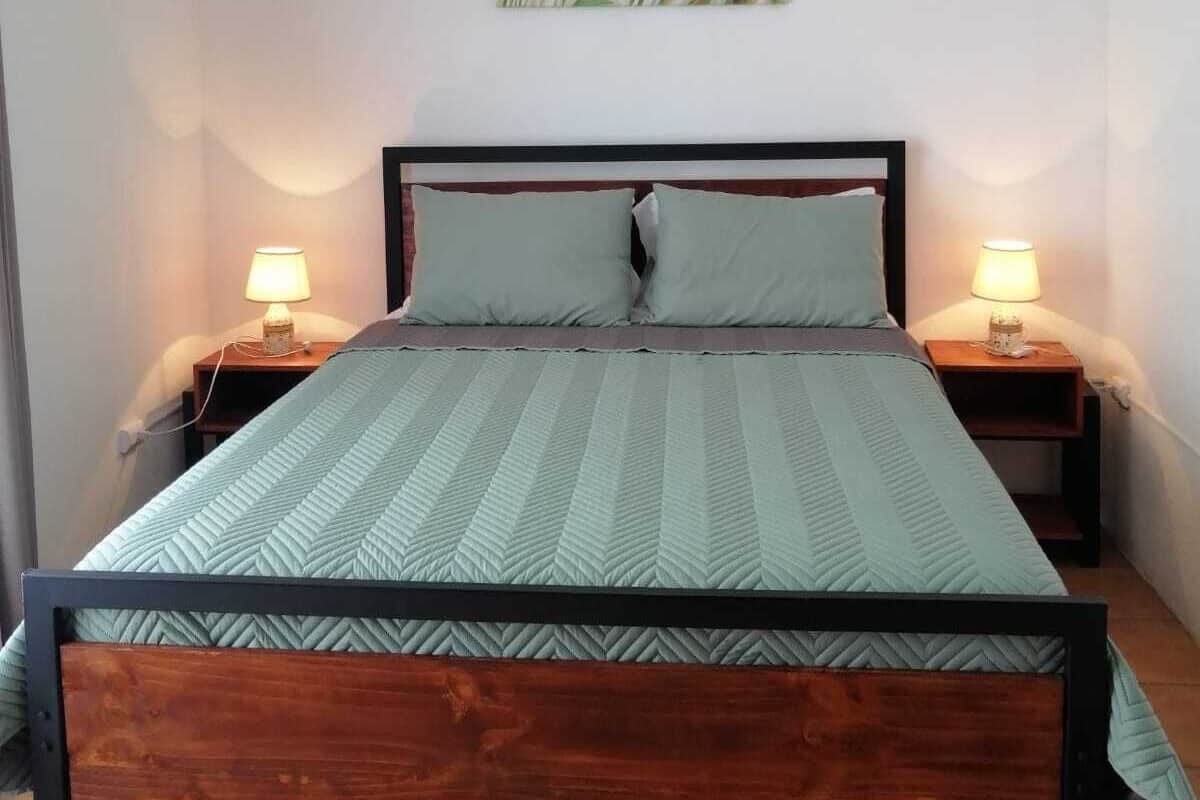 Habitación familiar, 2 habitaciones, no fumadores, baño privado | 1 dormitorio y wifi gratis