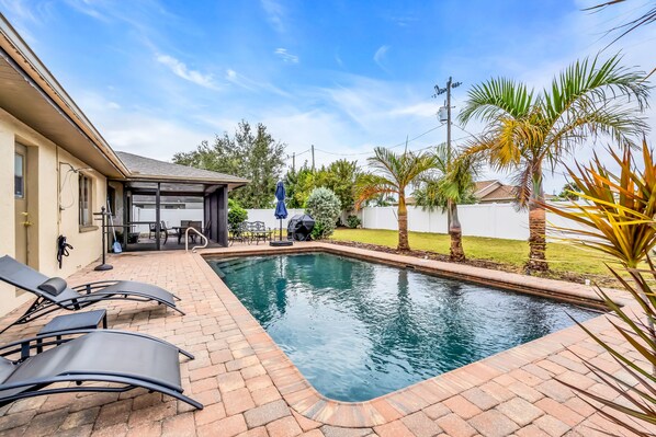 Piscine extérieure, piscine chauffée