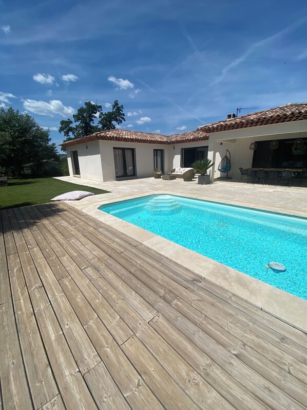 Piscina a l'aire lliure