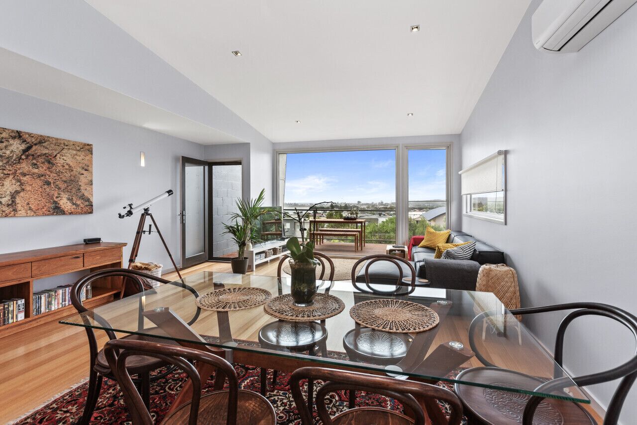 Fernseher, Stereoanlage