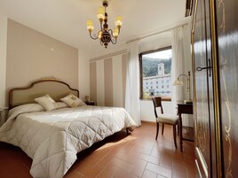 Deluxe Double or Twin Room | Minibar, in-room safe, desk, laptop workspace