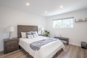 4 chambres, bureau, fer et planche à repasser, Wi-Fi gratuit