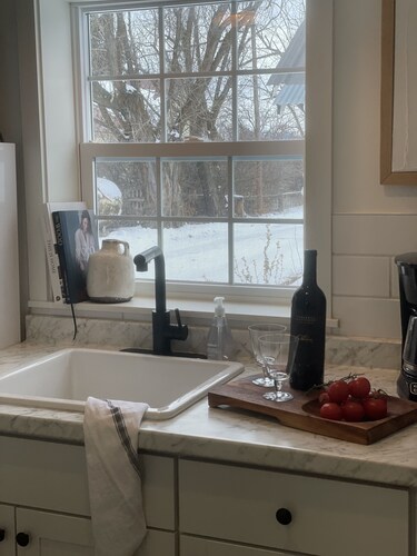 Newly updated cozy cabin in the heart of Driggs, close to National Parks