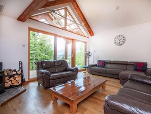 Fireplace - The setting up Strathconon with loch and hill views is truly spectacular. (Strathconon)