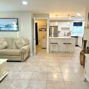 Smart-TV, Bücher, Drucker