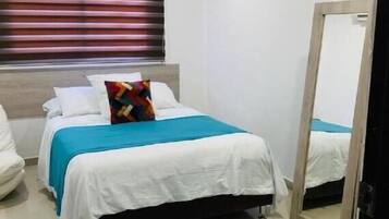 Executive Single Room | Iron/ironing board, free WiFi