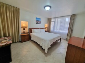 2 Schlafzimmer, BĂŒgeleisen/BĂŒgelbrett, kostenloses WLAN, BettwĂ€sche