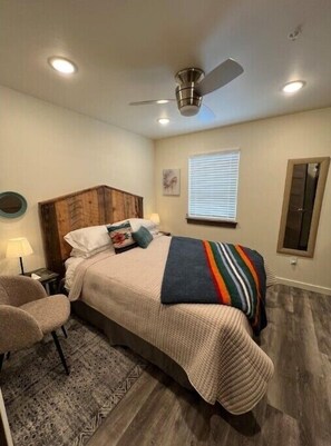 5 bedrooms, iron/ironing board, free WiFi, bed sheets