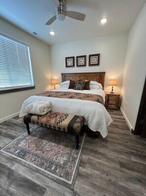 5 bedrooms, iron/ironing board, free WiFi, bed sheets