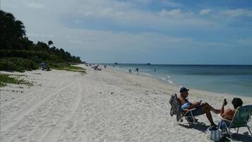 Sun-loungers, beach towels