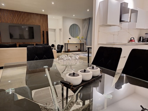 Victor Regents Apartment