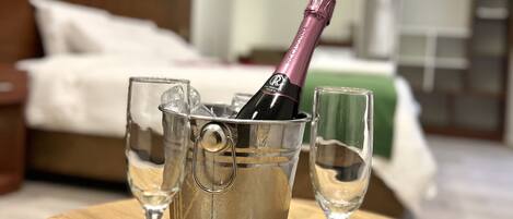 Premium bedding, down duvets, minibar, individually decorated