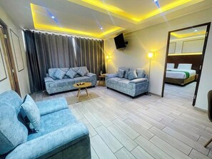 1 bedroom, premium bedding, down duvets, minibar