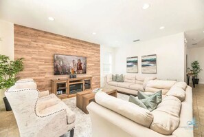 TV - 20% OFF Modern Villa 6BR 5 EN-SUITE  Pool & Spa

 (Kissimmee)