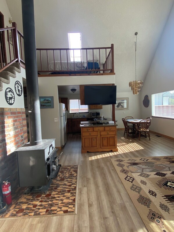 Interior - Vintage A frame home in Florence! 2 bedroom 3 beds, sleeps 6. (Florence)