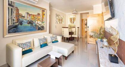 Peaceful Modern Stay Near Malecón