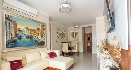 El Malecón Santo Domingo Luxury Apartment Balcony, Views & Prime Spot
