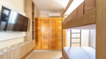2 habitaciones y caja de seguridad en la habitación