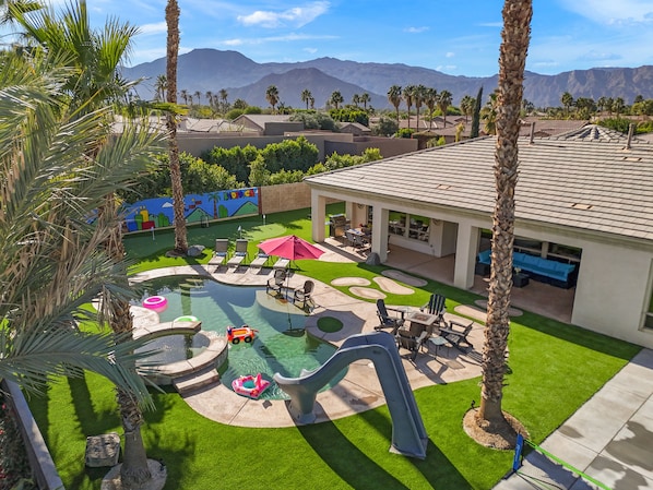 منظر من الجو على ارتفاع عالٍ