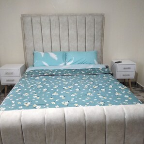 2 bedrooms, iron/ironing board, WiFi, bed sheets - Jet view court Apartment  (Nairobi)