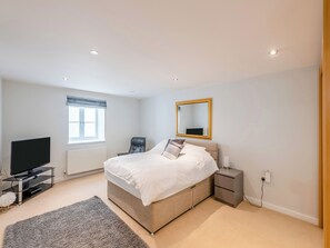 2 bedrooms, free WiFi, bed sheets - 2 bedroom accommodation in Torquay (Torquay)