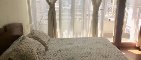 1 室のベッドルーム、アイロン / アイロン台、WiFi、ベッドシーツ