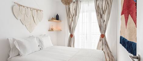 2 間睡房、書桌、熨斗/熨衫板、Wi-Fi