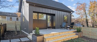 Tiny Home a fantastic Location close to 9th Street!