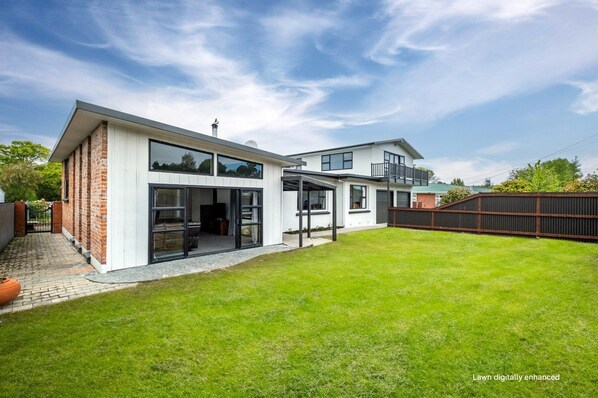 Exterior - Spacious, modern, centrally located house. (Geraldine)