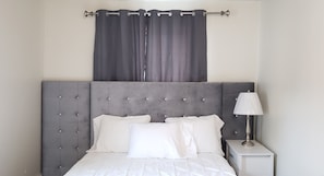 2 chambres, bureau, fer et planche à repasser, Wi-Fi gratuit