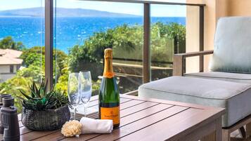 Condo (3 Bedrooms) | Terrace/patio