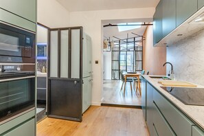 Fridge, microwave, oven, stovetop - L'élégance - Wifi - Climatisé - Vintage (Angers)