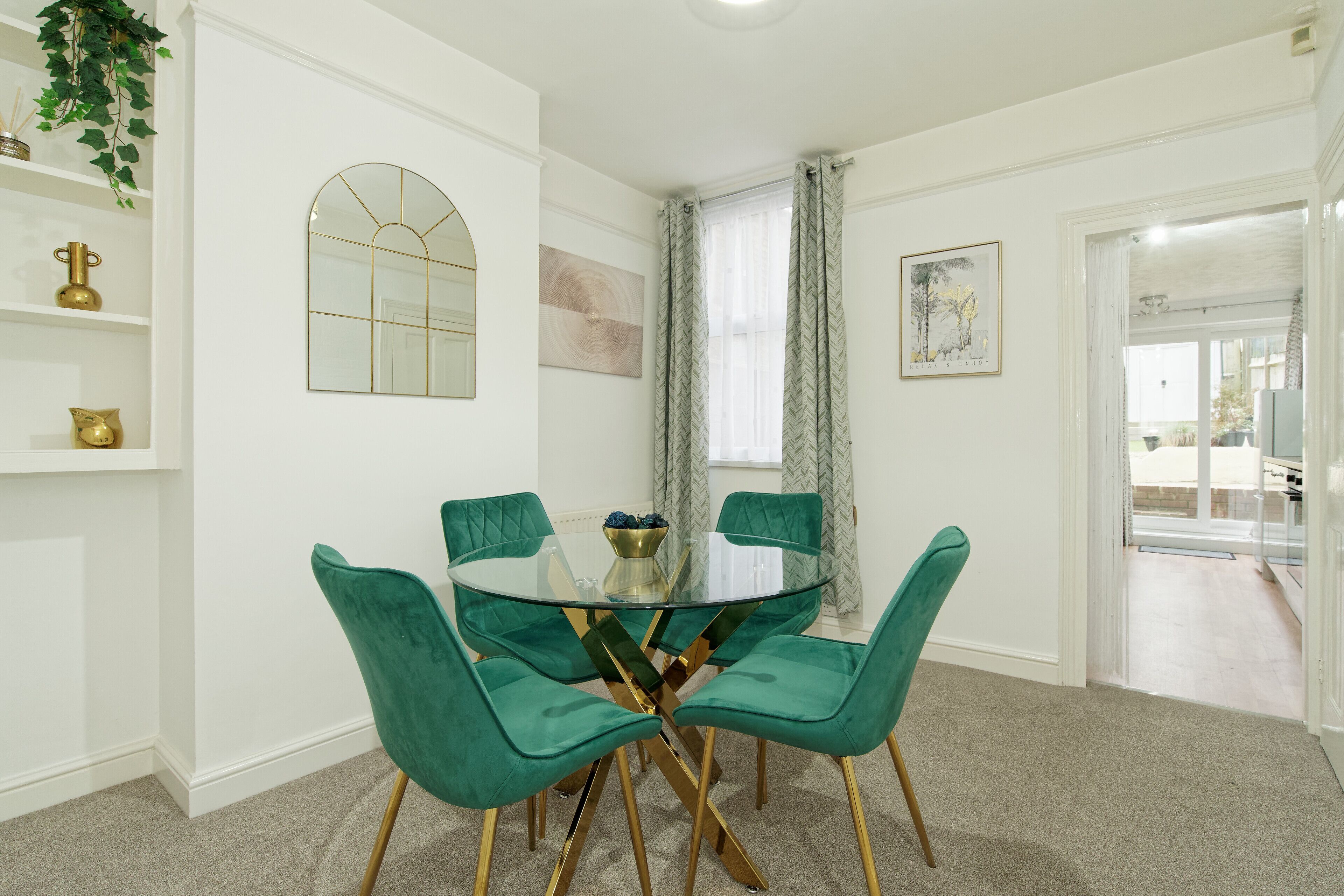 House | Dining